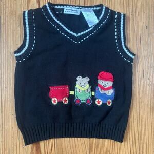 Blueberi Boulevard 90s black white trim‎ bear train knit sweater vest SIZE 2T